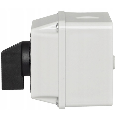 Łączniki w obudowie natynkowy L-0-P 16A 3-fazowe IP65 
LO1/16/L0P Adelid